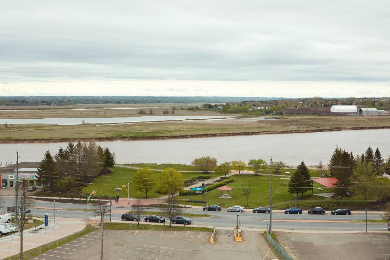 Delta Hotels By Marriott Beausejour Moncton Exterior foto